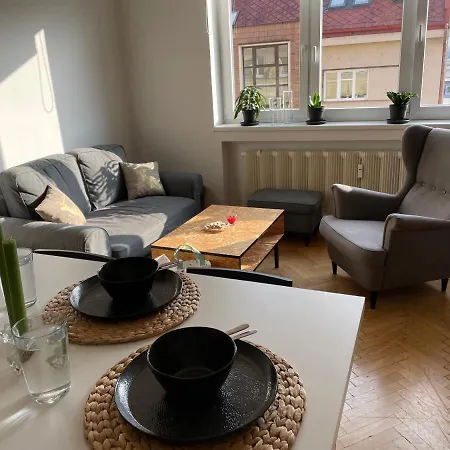 Cozy Near The Center