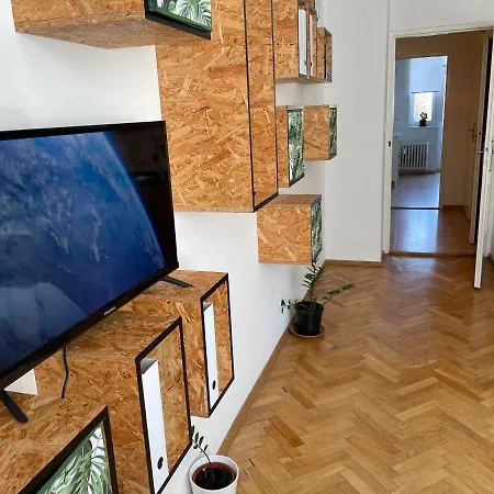 Apartment Cozy Near The Center Hradec Kralove